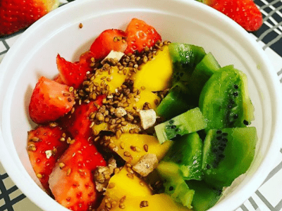 Fresas, piña y kiwi