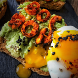 Tostada Aguacate